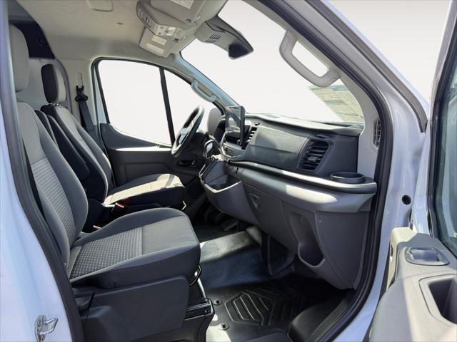 2026 Ford Transit Cargo Van 2026 FORD TRANSIT-150 CARGO 3DR 130 WB RWD