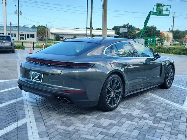 2026 Porsche Panamera 4