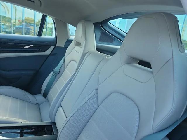2026 Porsche Panamera 4
