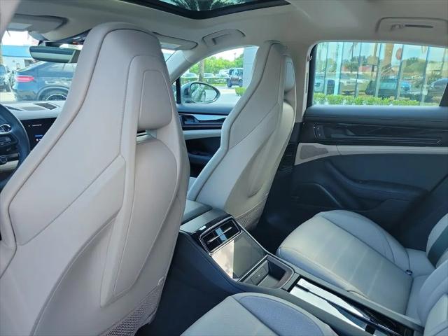 2026 Porsche Panamera 4