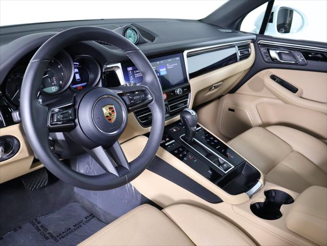 2026 Porsche Macan 4DR AWD