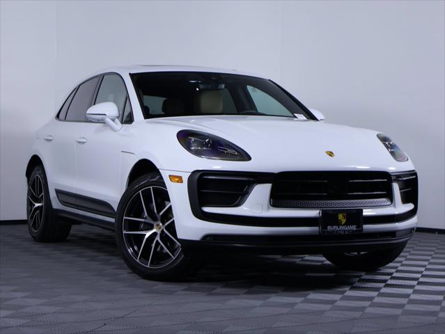 2026 Porsche Macan 4DR AWD