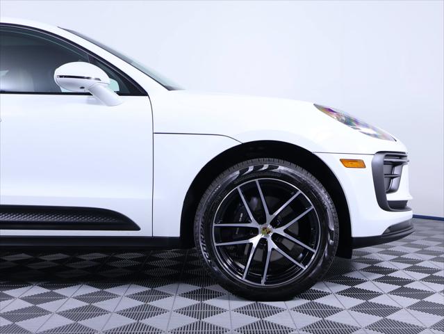 2026 Porsche Macan 4DR AWD