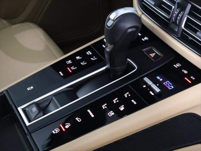 2026 Porsche Macan 4DR AWD