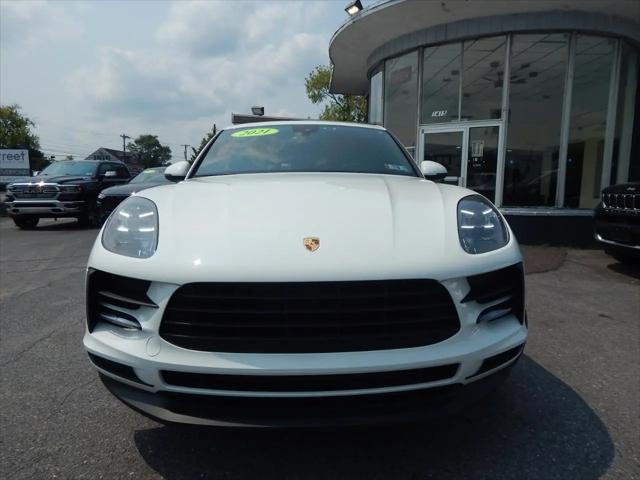 2021 Porsche Macan Macan