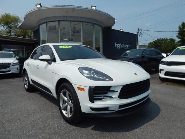 2021 Porsche Macan Macan