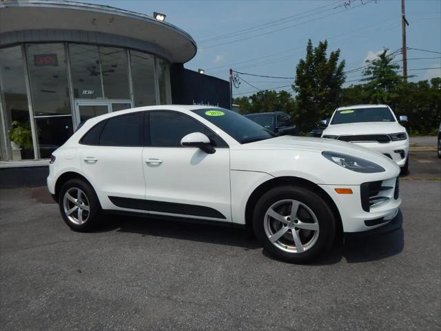 2021 Porsche Macan Macan