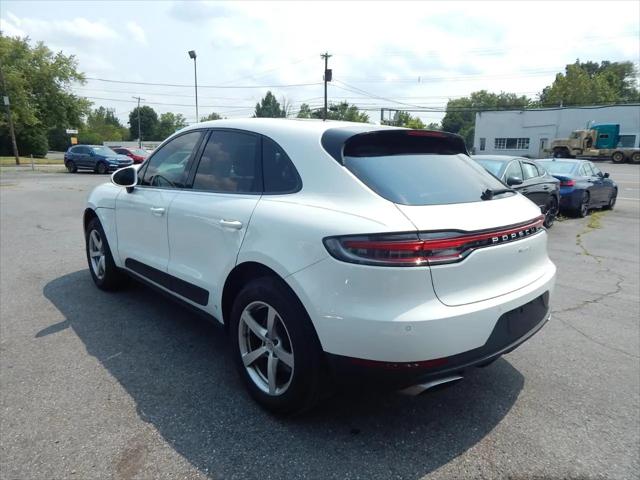 2021 Porsche Macan Macan