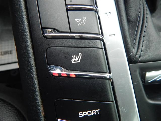 2021 Porsche Macan Macan