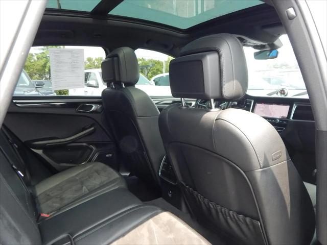 2021 Porsche Macan Macan