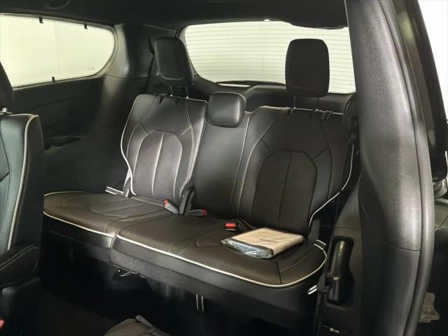 2027 Chrysler Pacifica Limited