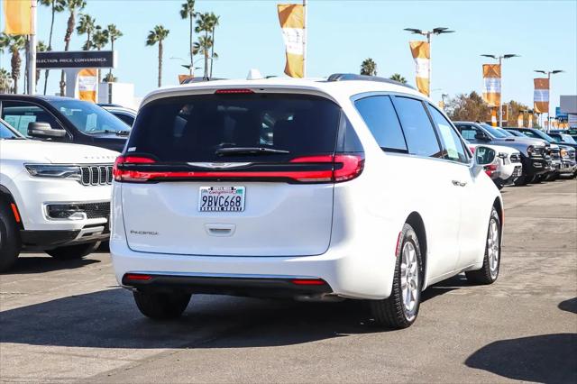 2022 Chrysler Pacifica Touring L