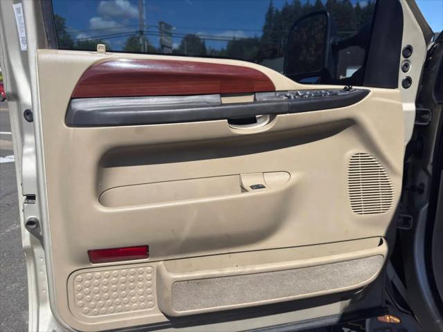 2005 Ford Excursion Limited