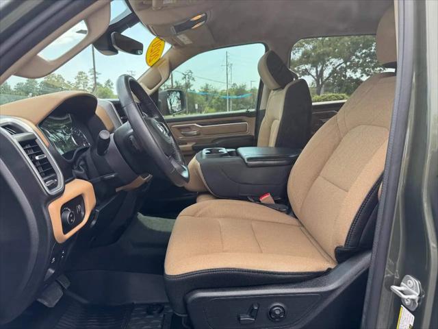 2020 Ram 1500 Big Horn Crew Cab 4x4 5'7" Box