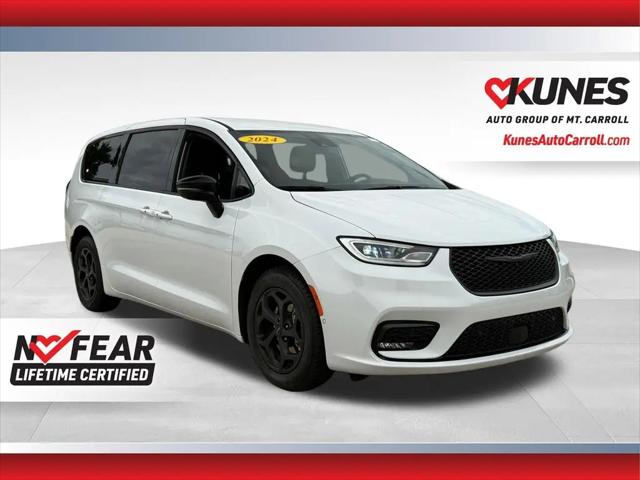 2024 Chrysler Pacifica Hybrid S Appearance Pkg for sale in Mount Carroll, IL