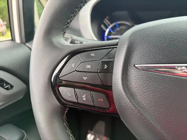 2024 Chrysler Pacifica Hybrid S Appearance Pkg