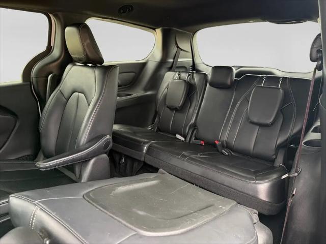 2024 Chrysler Pacifica Hybrid S Appearance Pkg