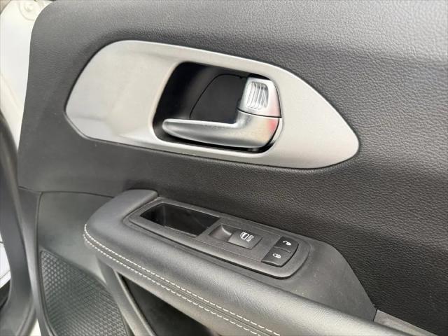 2024 Chrysler Pacifica Hybrid S Appearance Pkg