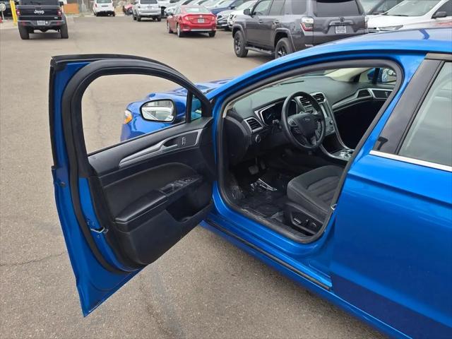 2020 Ford Fusion SE