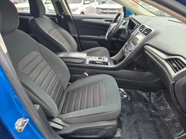 2020 Ford Fusion SE