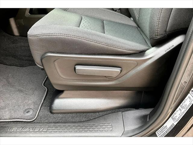 2026 Ram 1500 Express Crew Cab 4x4 57 Box