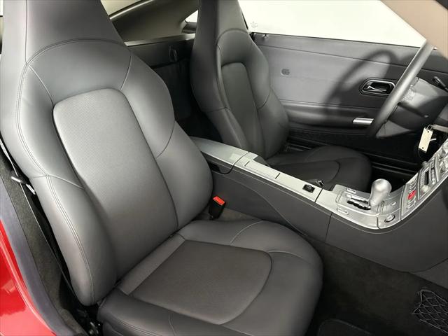 2004 Chrysler Crossfire Base