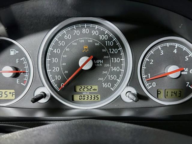 2004 Chrysler Crossfire Base