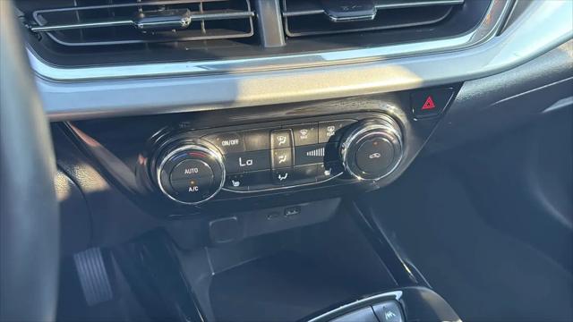 2025 Chevrolet Trax FWD LT