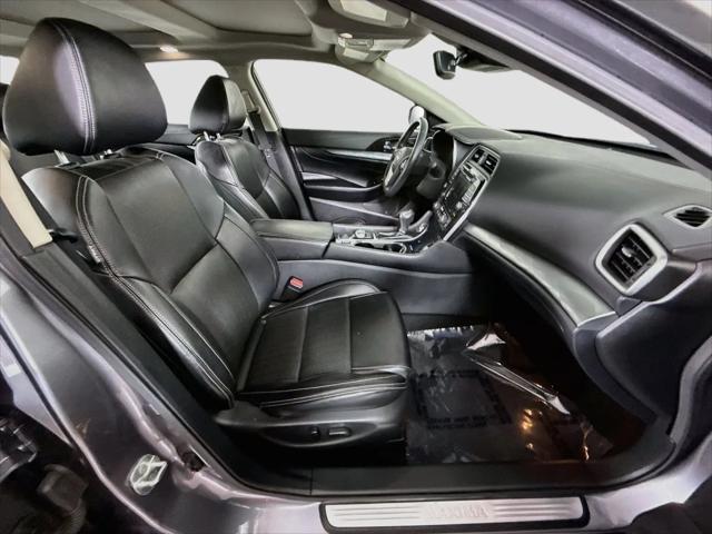 2023 Nissan Maxima SL