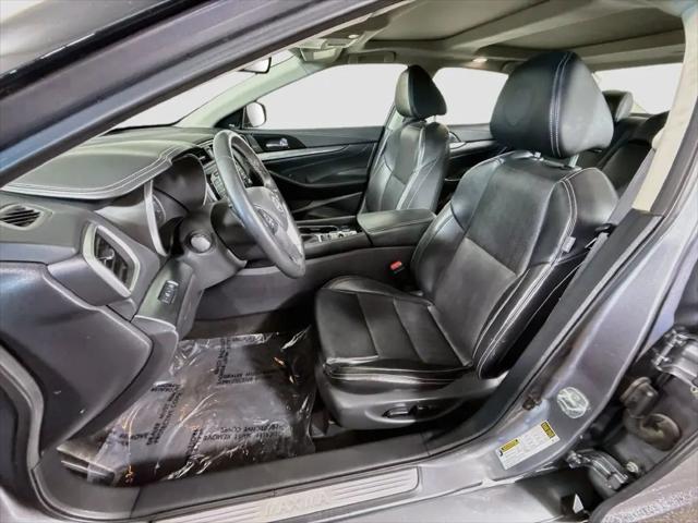 2023 Nissan Maxima SL