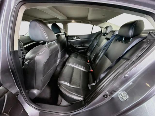 2023 Nissan Maxima SL