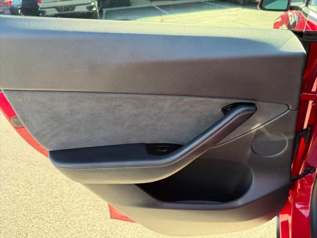 2021 Tesla Model Y Standard Range Rear-Wheel Drive