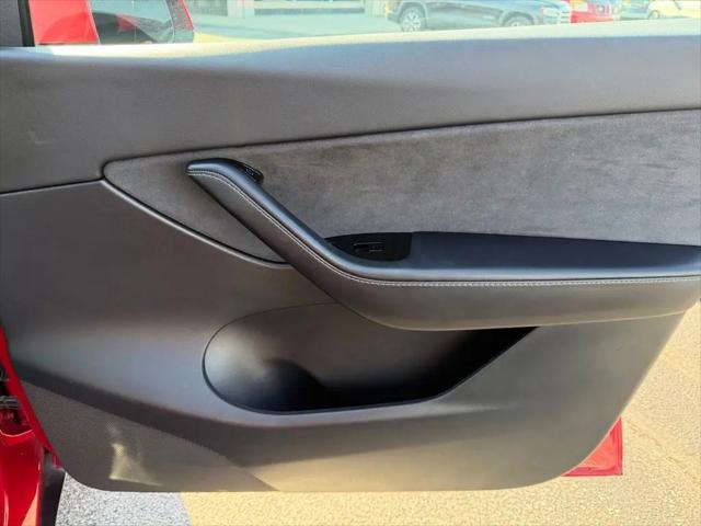 2021 Tesla Model Y Standard Range Rear-Wheel Drive
