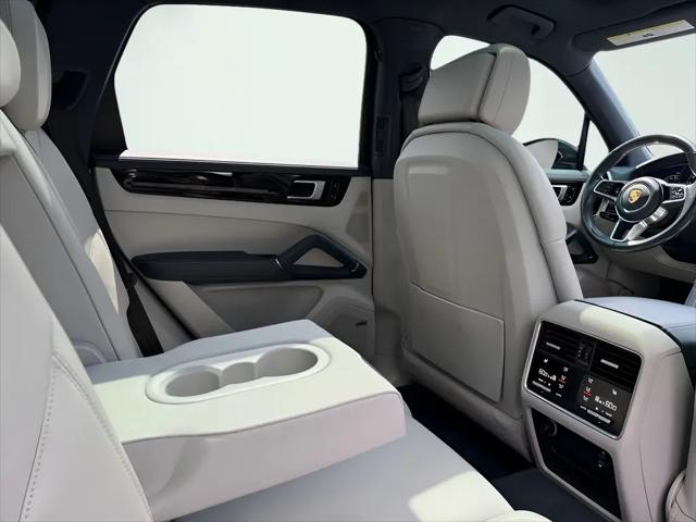 2021 Porsche Cayenne Cayenne
