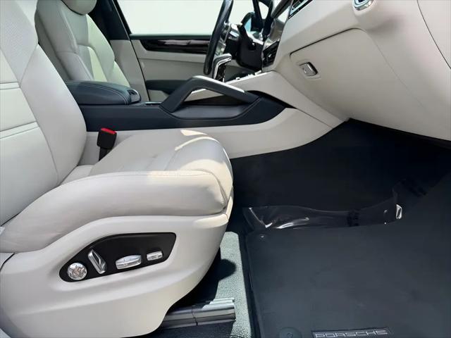 2021 Porsche Cayenne Cayenne