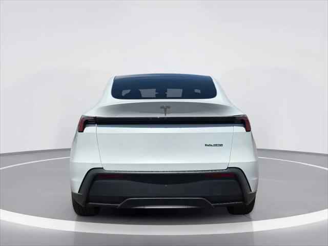 2026 Tesla Model Y Rear-Wheel Drive