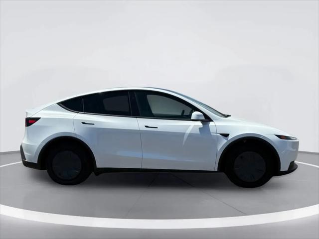 2026 Tesla Model Y Rear-Wheel Drive