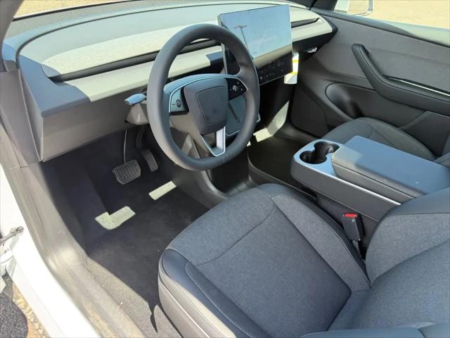2026 Tesla Model Y Rear-Wheel Drive