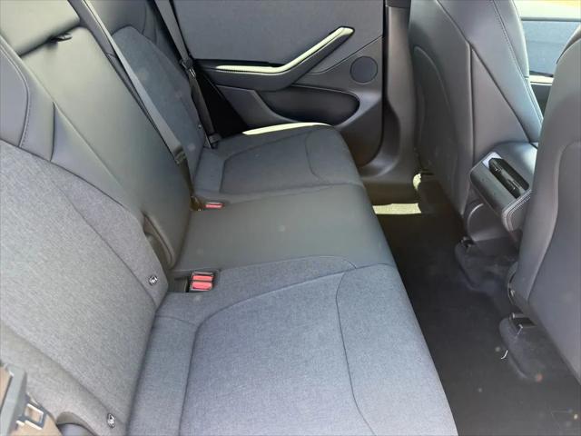 2026 Tesla Model Y Rear-Wheel Drive