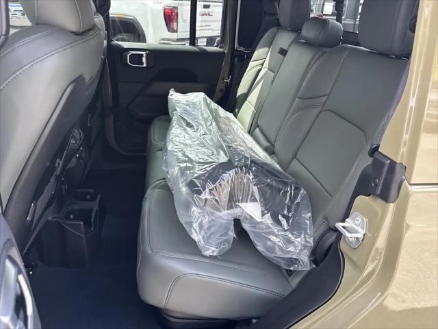 2027 Jeep Gladiator Sport
