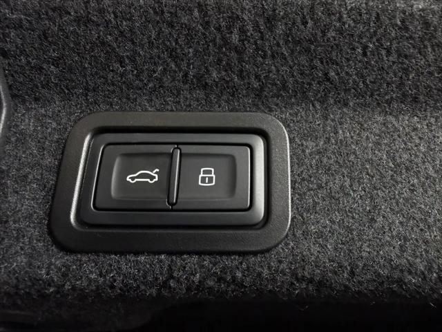 2024 Audi A6 Premium Plus 45 TFSI quattro S tronic