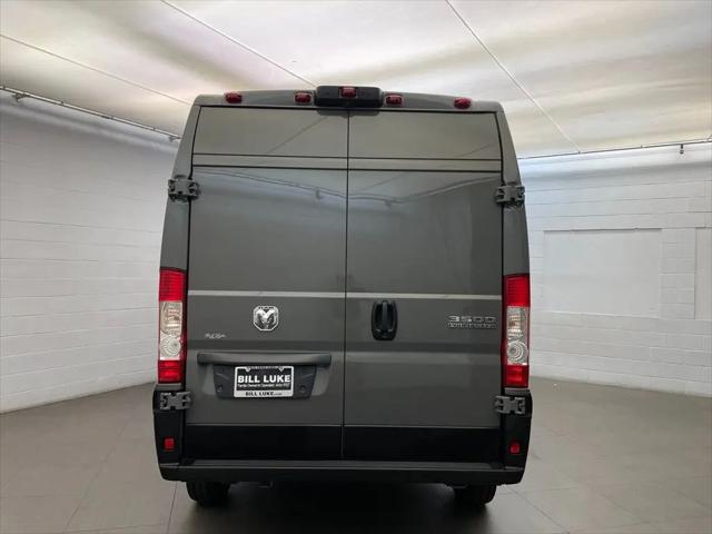 2026 Ram ProMaster Cargo Van Tradesman High Roof 159 WB w/Pass Seat