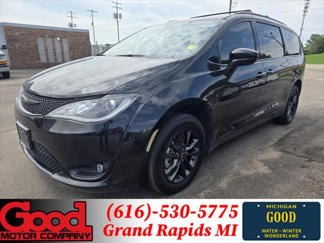 2020 Chrysler Pacifica AWD Launch Edition for sale in Wyoming, MI