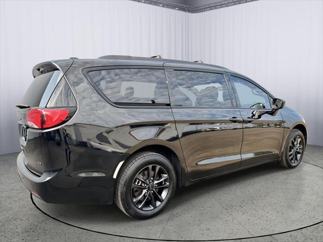 2020 Chrysler Pacifica AWD Launch Edition