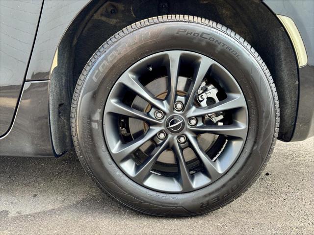 2020 Chrysler Pacifica AWD Launch Edition