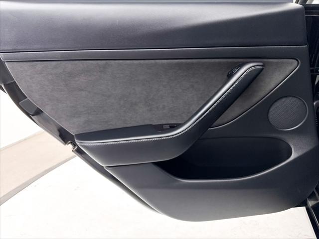 2022 Tesla Model 3 Rear-Wheel Drive