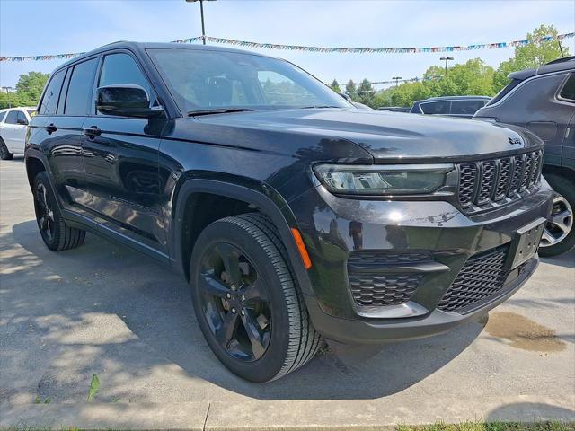 2023 Jeep Grand Cherokee Altitude 4x4 for sale in Bath, PA