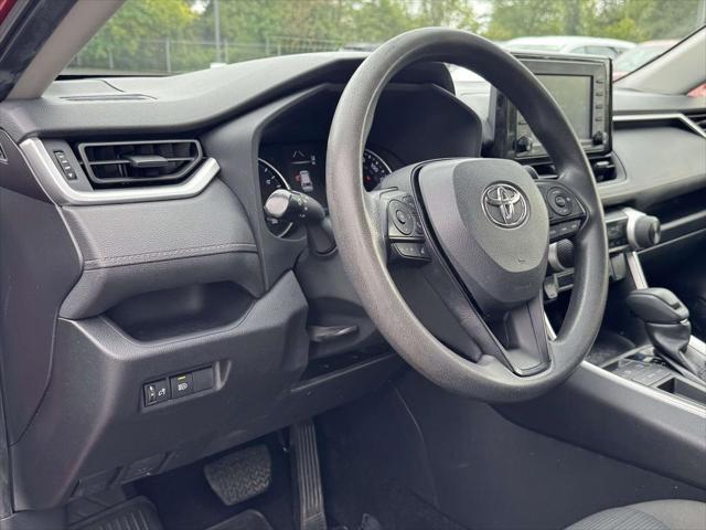 2022 Toyota RAV4 LE 2022 Toyota RAV4 LE