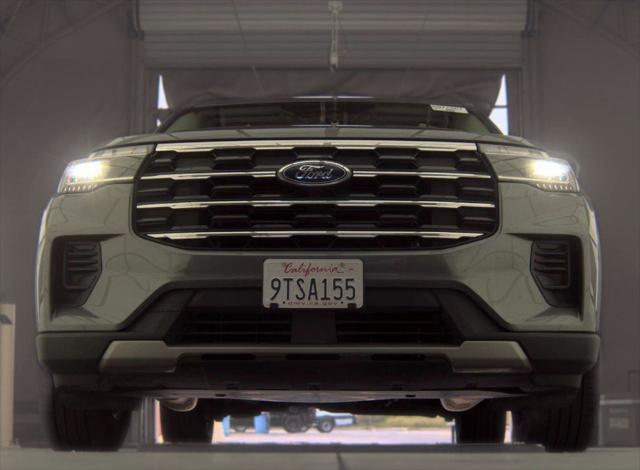 2025 Ford Explorer Active 2025 Ford Explorer Active