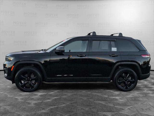 2023 Jeep Grand Cherokee Altitude 4x4 2023 Jeep Grand Cherokee Altitude 4x4